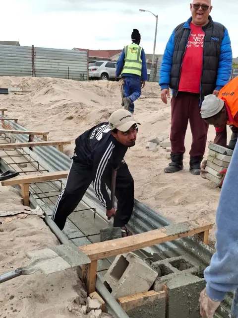 Masjid construction progress, photo 2